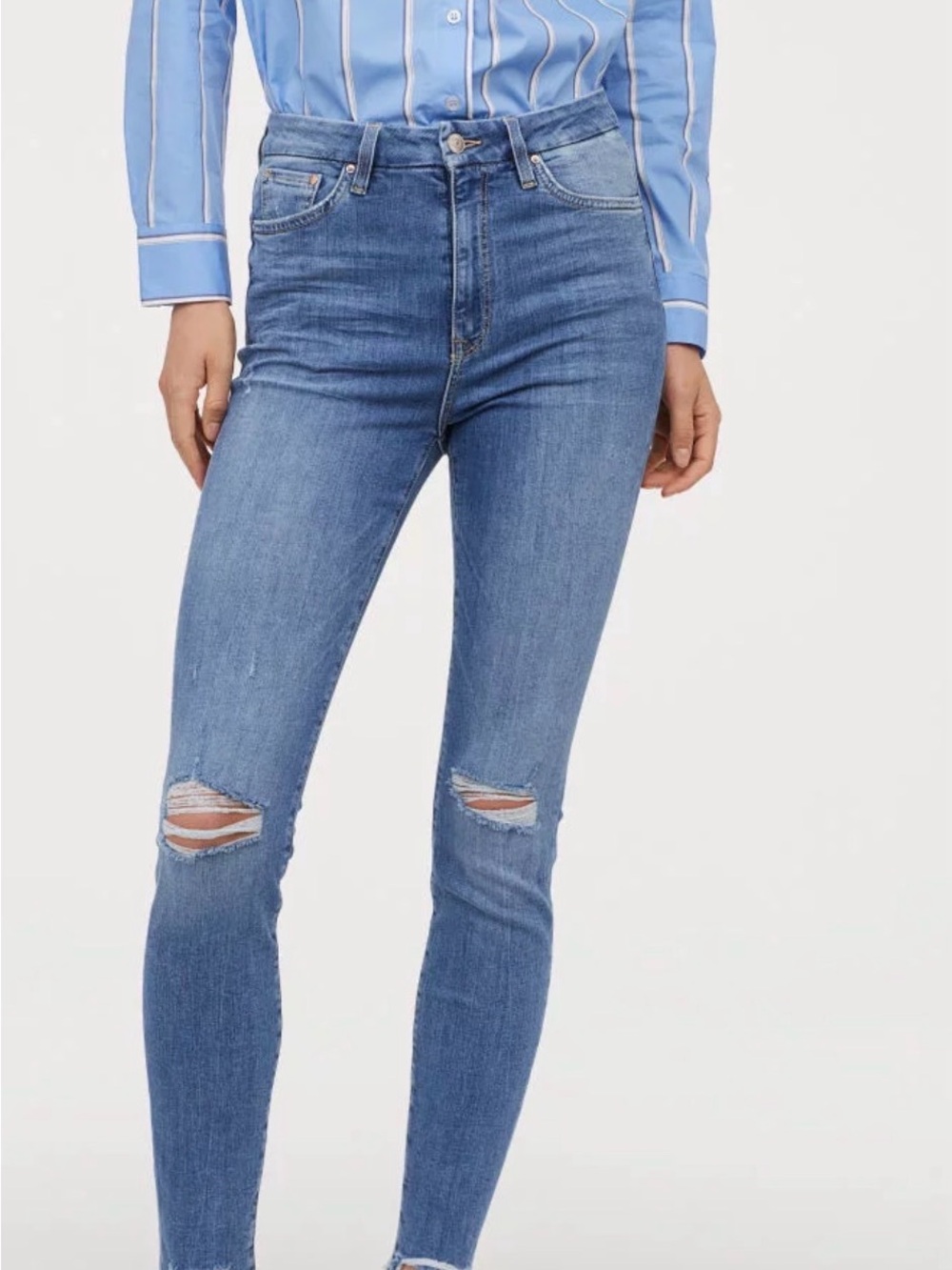 Express Women’s Skinny Jeans in Light Blue Wash